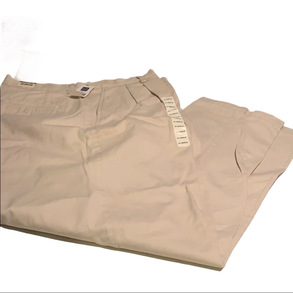 Gap Khaki Ankle Length Pants size 16